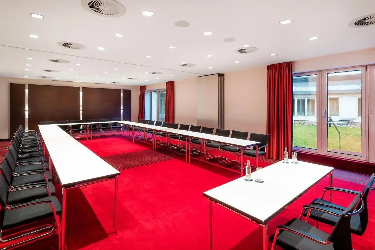 Sheraton Duesseldorf Airport Hotel 4*, Dusseldorf